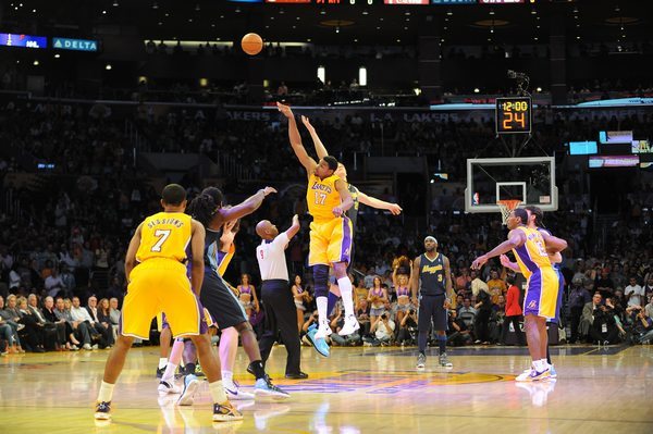 赛名列前茅 赛名列前茅