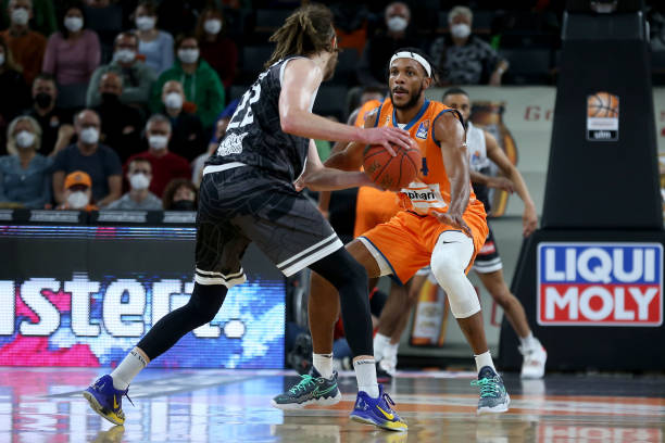 门俱乐部在 门俱乐部在