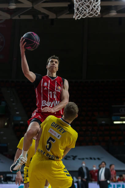 答案是媒体 答案是媒体